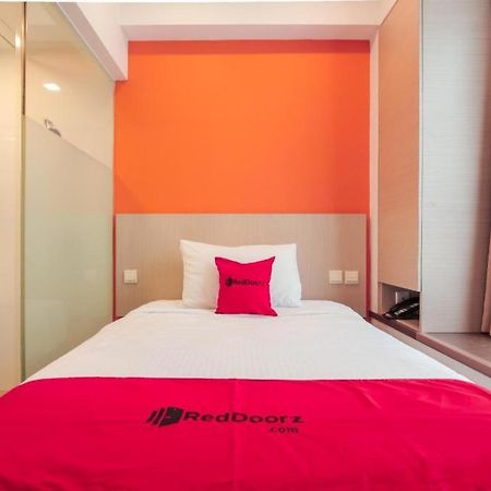Reddoorz Premium @ Balestier Hotel Singapore Exterior photo